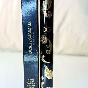 Dolce & Gabbana Passioneyes Intense Volume Mascara New#1 Black  (Nero Sicilia)